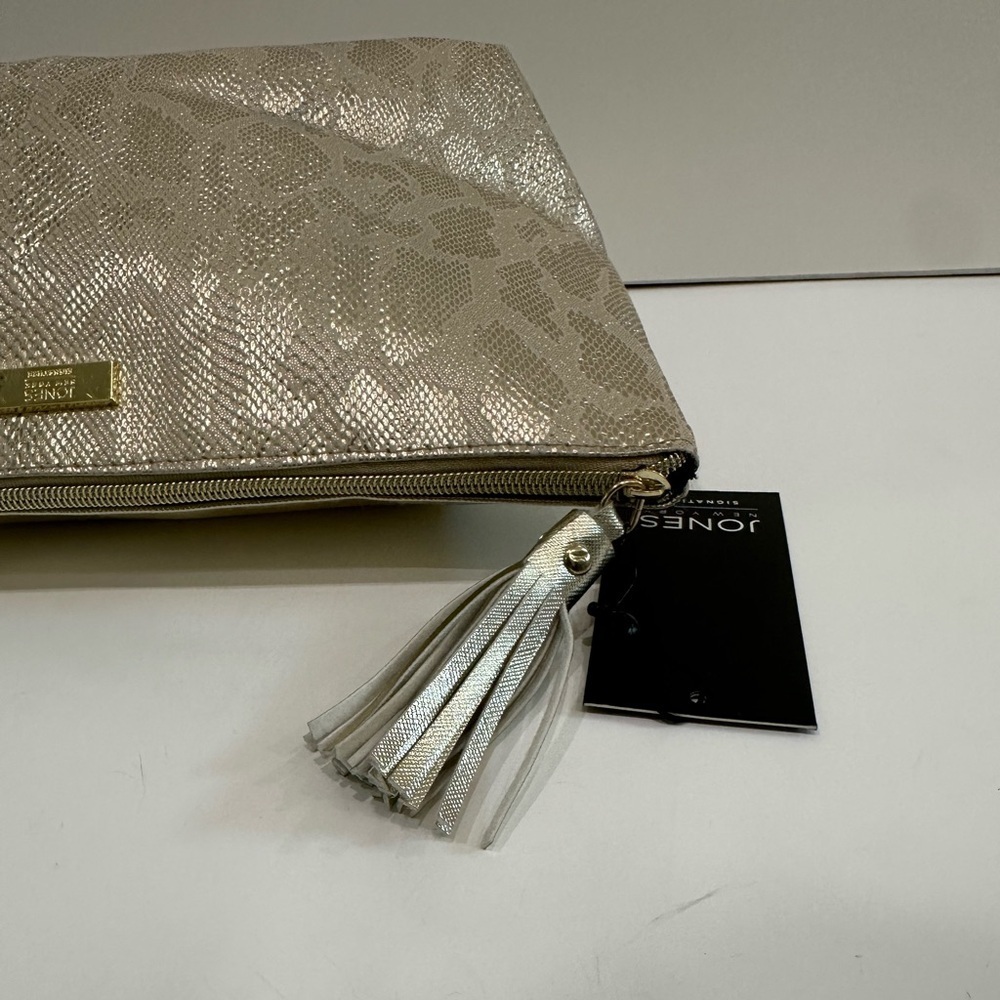 Jones New York Signature Clutch Purse - Gold (NWT) - Picture 4 of 11